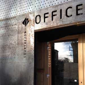 Habillage de façade en corten avec effet esthétique de rouille